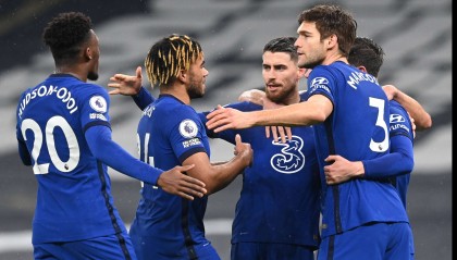 1.1亿欧砸向荷兰双子星！切尔西疯狂采购背后，谁将成为下一个离队牺牲品？