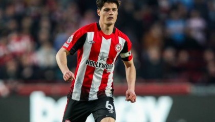 镜报：阿森纳仍寻求补强中场，对布伦特福德队长诺尔高感兴趣