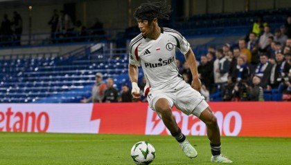 镜报：曼联青训小将奥耶德勒在波兰闪光，他若转会红魔将收到分成