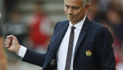 穆里尼奥欧洲回归：曼联获2亿预算，重返欧冠赛场